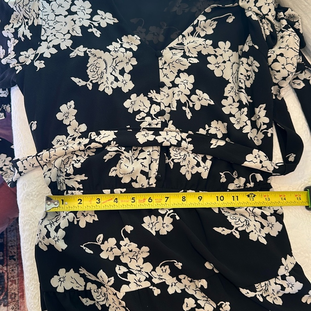 Lauren Ralph Lauren Floral Belted Midi Dress - size 8. - Picture 12 of 16